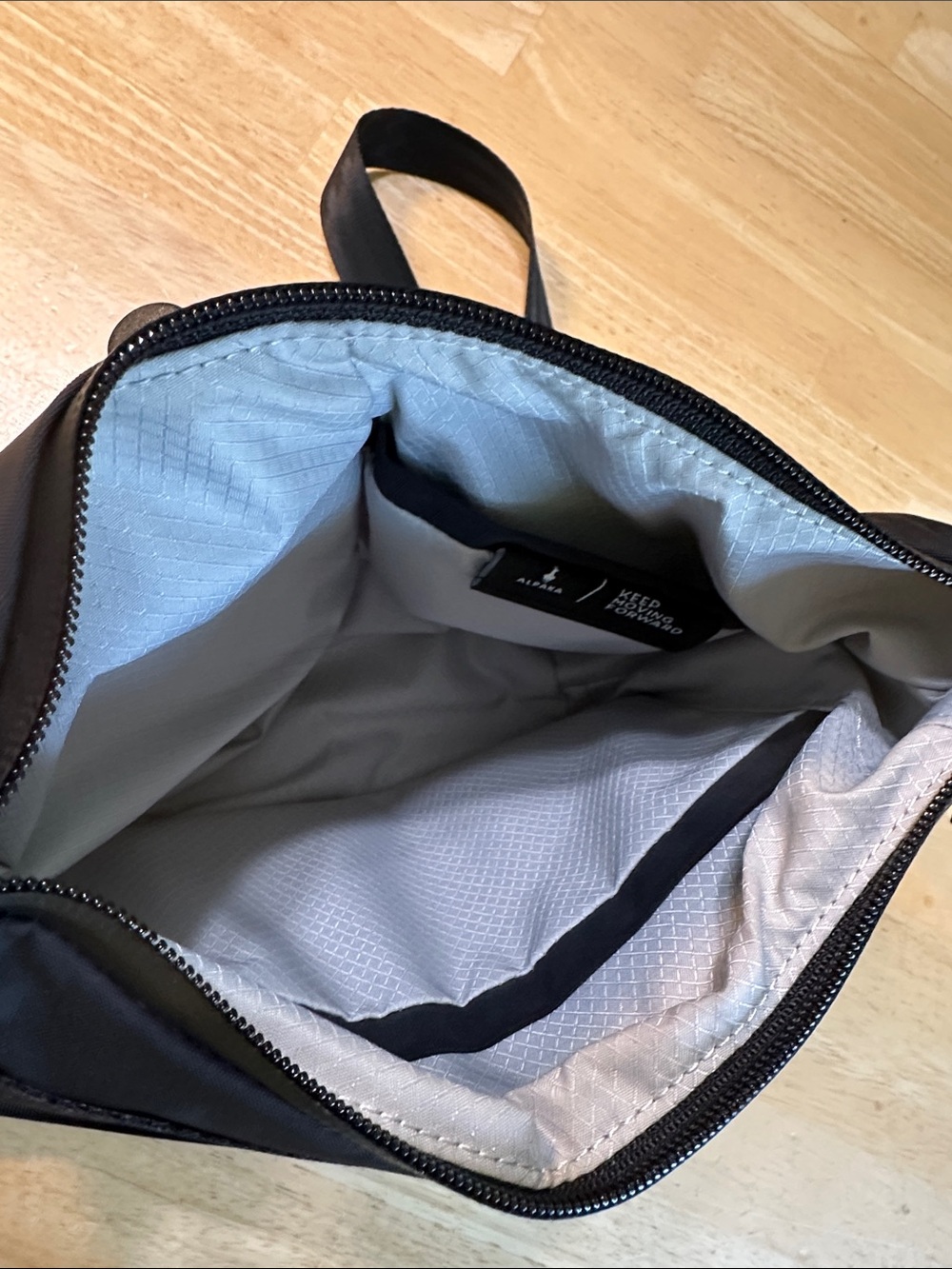 Alpaka Flow Satchel 2L Black Crossbody Messenger Bag - Minimal Shoulder Bag - Picture 8 of 10